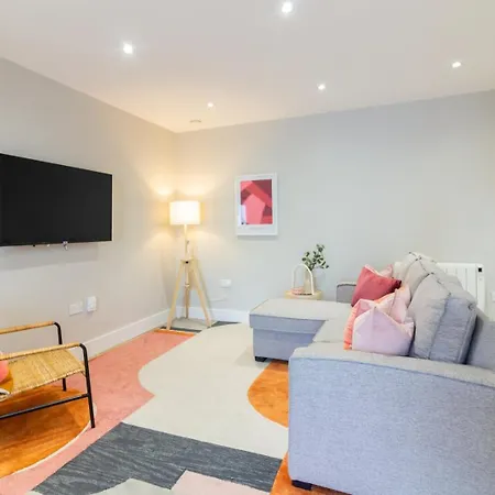 Guestready - Encantando O 2br No Newmarket Hall *