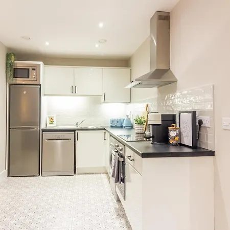 Guestready - Encantando O 2br No Newmarket Hall