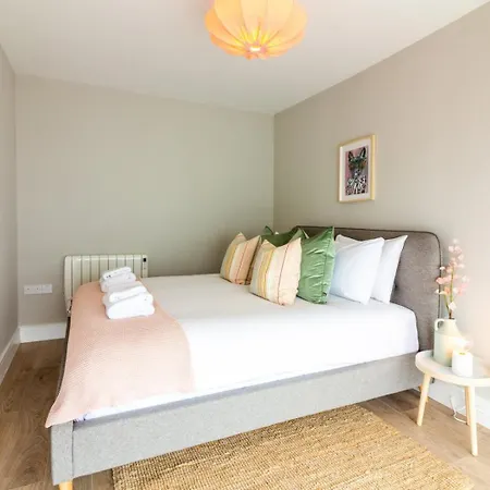 Guestready - Encantando O 2br No Newmarket Hall Apartment *
