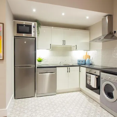 Guestready - Encantando O 2br No Newmarket Hall Apartman *