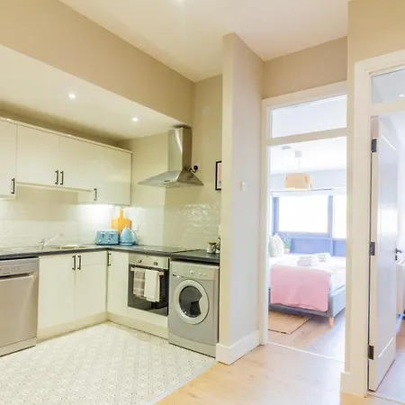 Guestready - Encantando O 2br No Newmarket Hall Apartman *