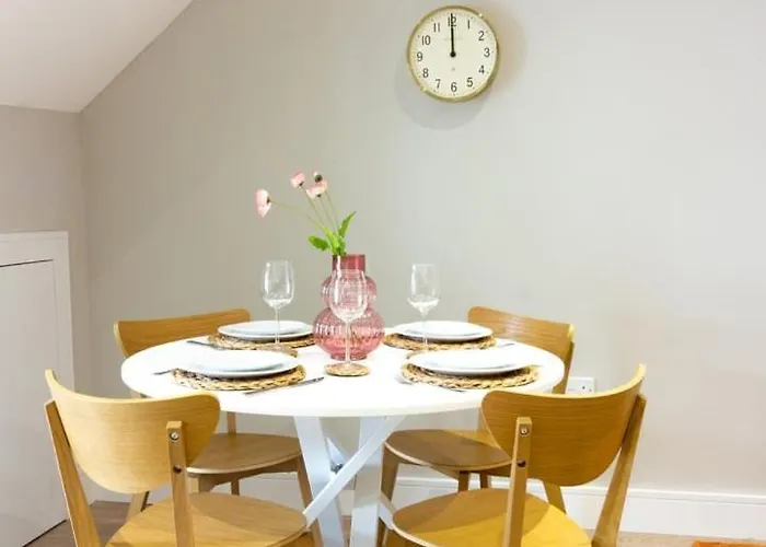 Guestready - Encantando O 2br No Newmarket Hall *